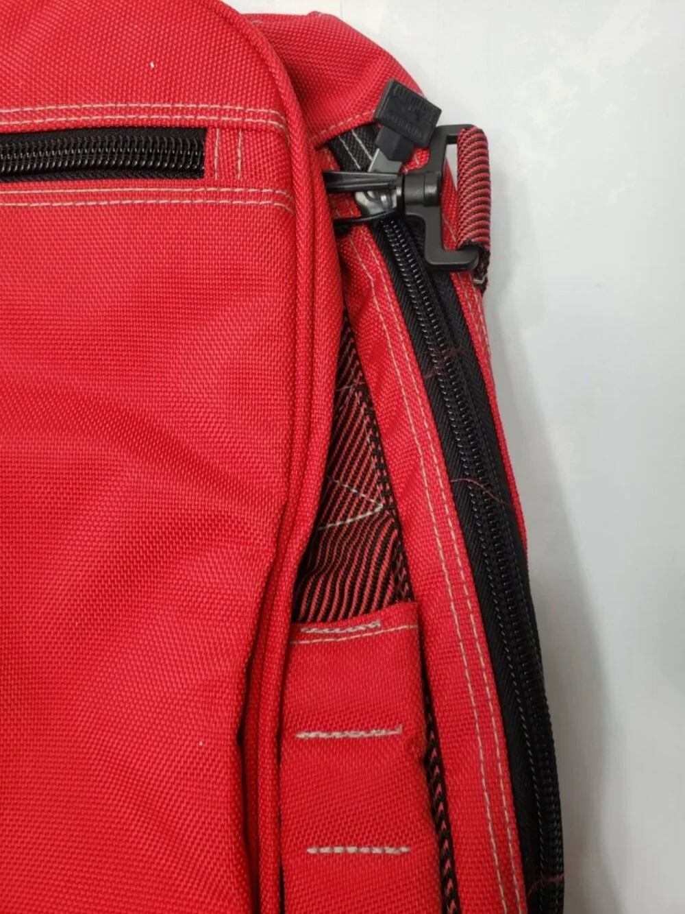 Vintage Marlboro Unlimited Duffle Bag Backpack Red & Black With Strap